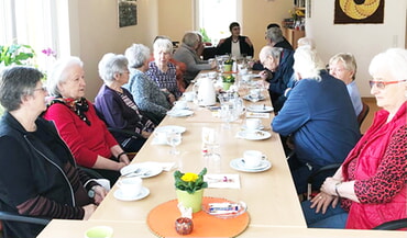 Oster-Kaffee im Amalienhof