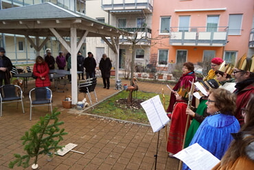 Sternsinger im Gartenhof am 06.01.2024