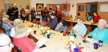 Weihnachtslieder-Singen im Amalienhof am 11.12.2025